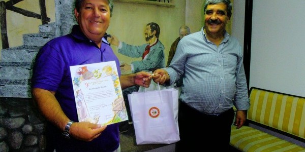 Diretor da Casa das Beiras no Rio de Janeiro recebe título da Confraria